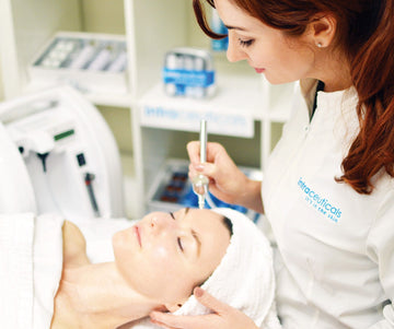 What is the duration of the Intraceuticals Oxygen Facial?