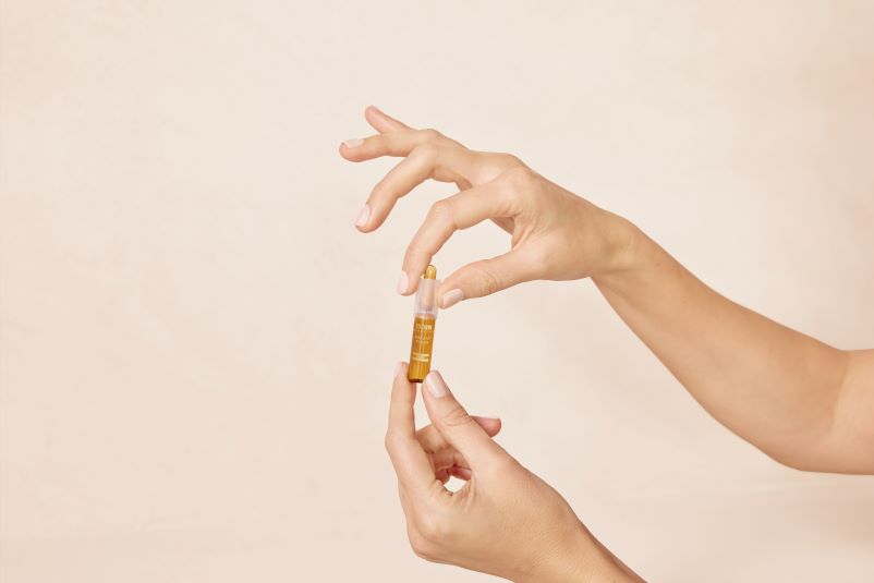 ISDIN Isdinceutics Instant Flash Ampoules 5 x 2ml – Image 2
