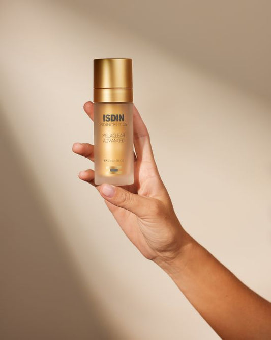 ISDIN Isdinceutics Melaclear Advanced Dark Spot Corrector 30ml – Image 2
